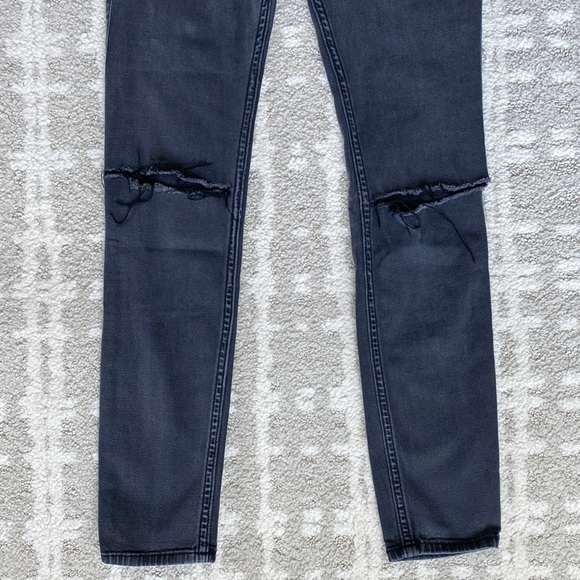 •Hollister• Distressed Skinny Jean Legging - Picture 10 of 15
